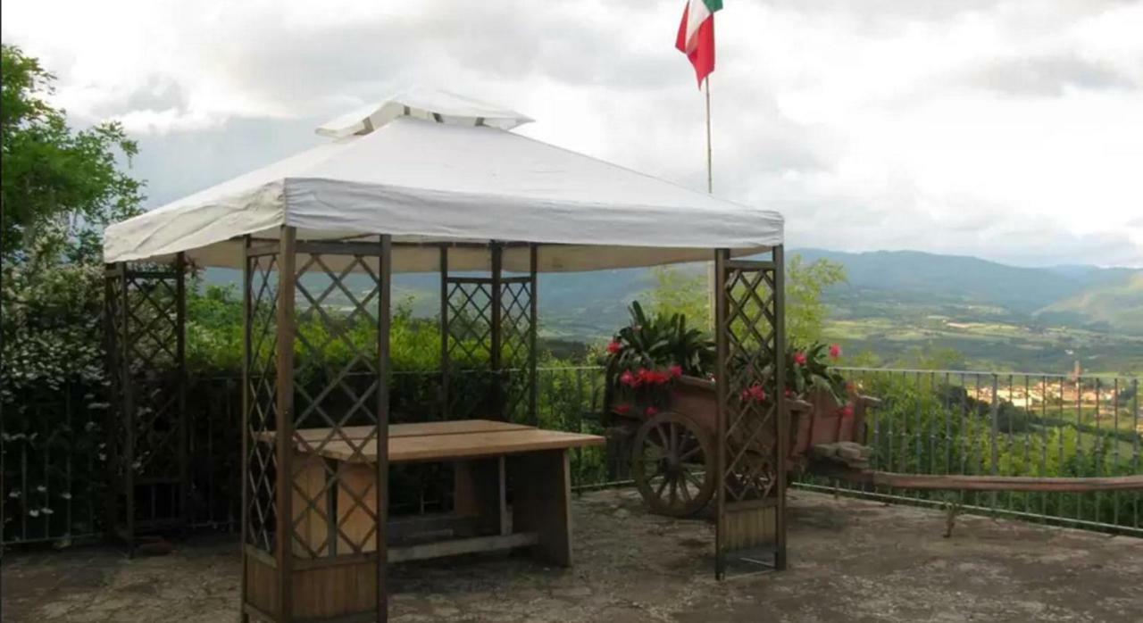 Casa Mazzocchi Vista Su Poppi Βίλα Εξωτερικό φωτογραφία